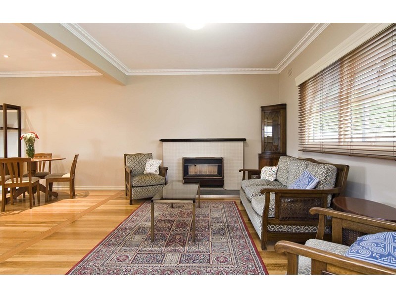 1/60 Blazey Road, Croydon South VIC 3136