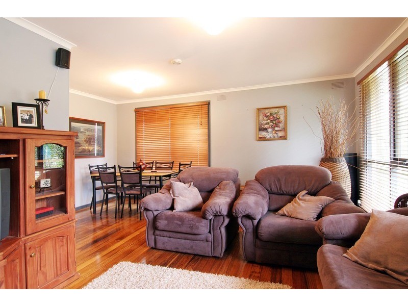 31 Barclay Avenue, Croydon VIC 3136