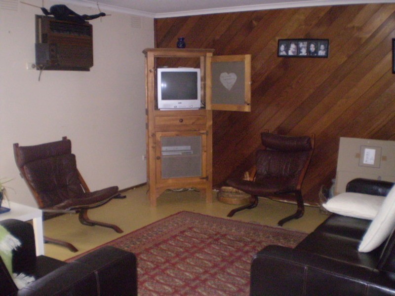 8 Bulga Street, Mooroolbark VIC 3138