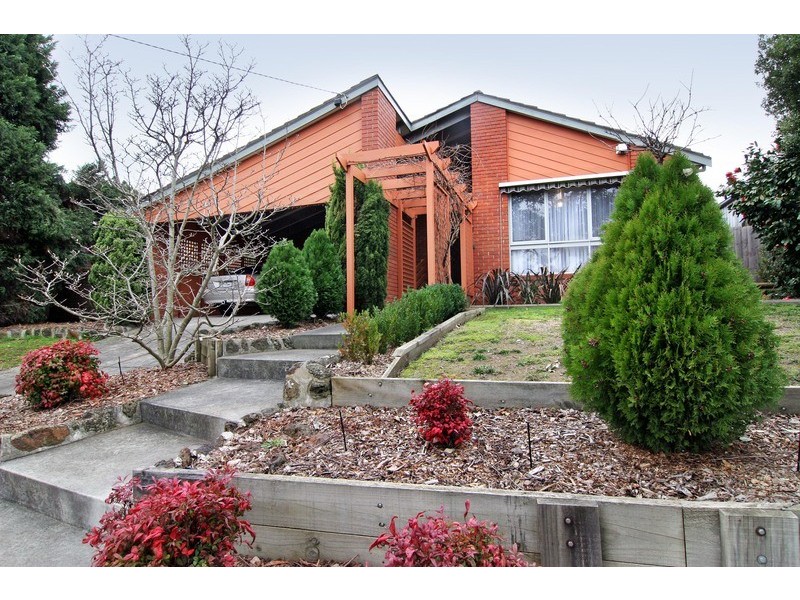 40 Campaspe Drive, Croydon Hills VIC 3136