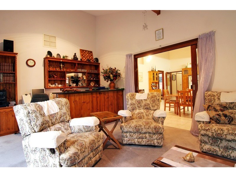 40 Campaspe Drive, Croydon Hills VIC 3136