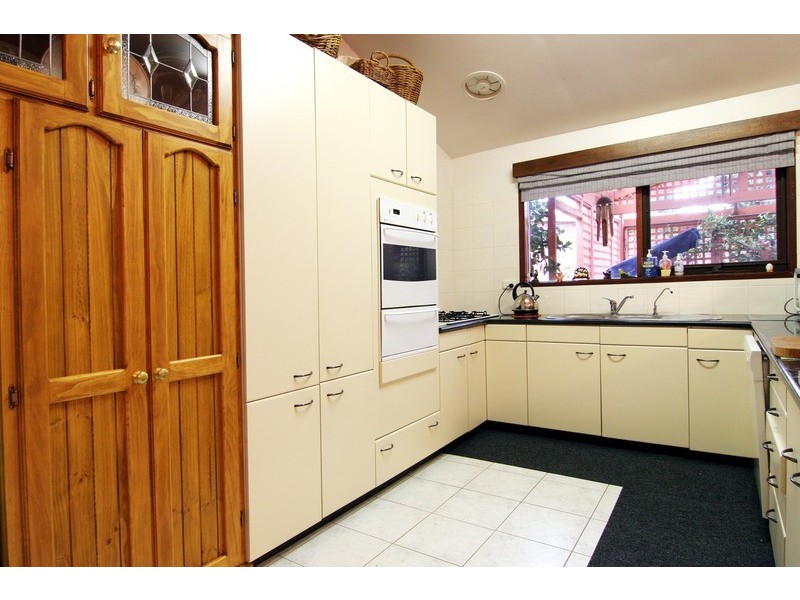 40 Campaspe Drive, Croydon Hills VIC 3136