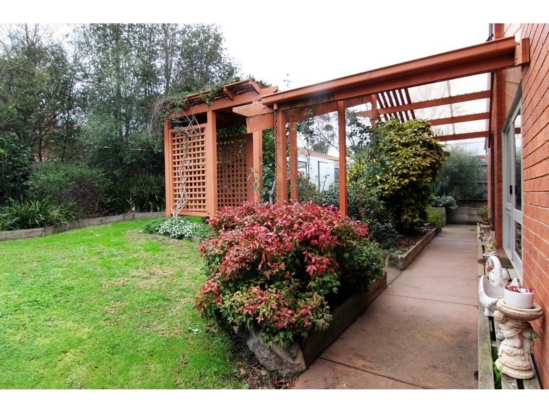 40 Campaspe Drive, Croydon Hills VIC 3136