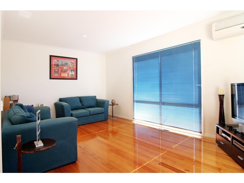 1a Coombah Court, Mooroolbark VIC 3138