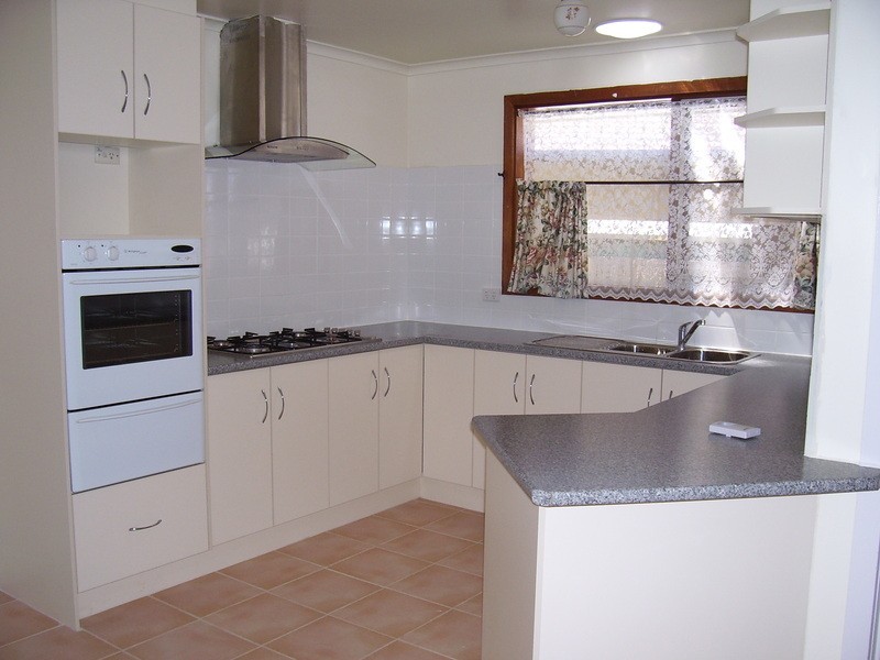 24 Belinda Close, Kilsyth VIC 3137