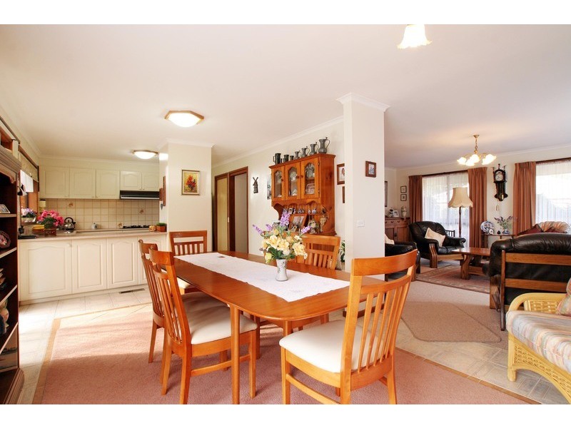 91 Langdale Drive, Croydon Hills VIC 3136