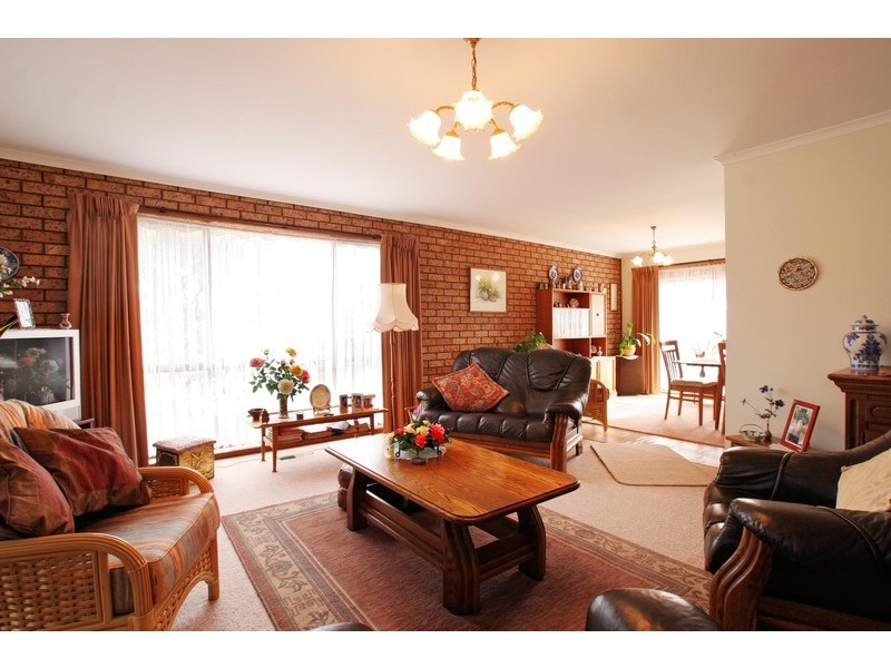 91 Langdale Drive, Croydon Hills VIC 3136