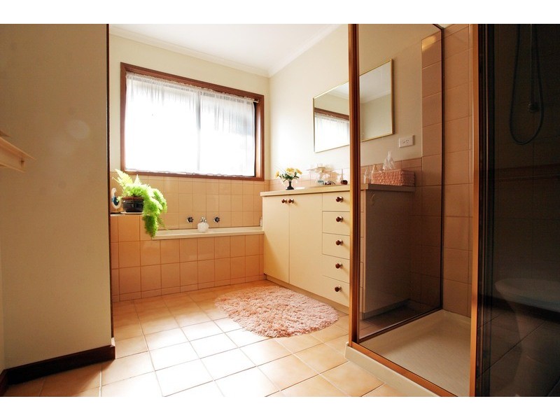 91 Langdale Drive, Croydon Hills VIC 3136