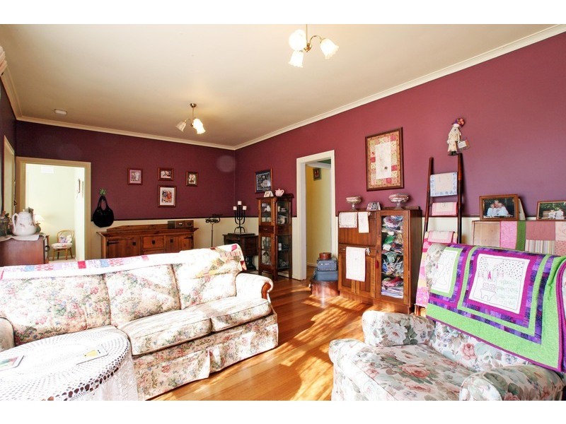 6 Rose Court, Croydon VIC 3136