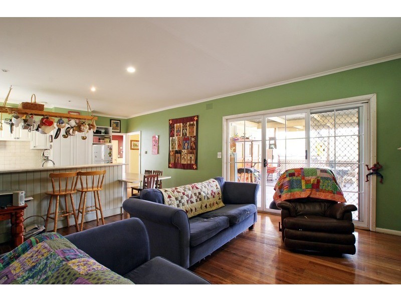 6 Rose Court, Croydon VIC 3136