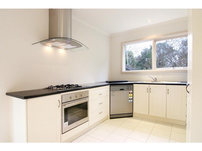 40 Thomas Street, Croydon South VIC 3136