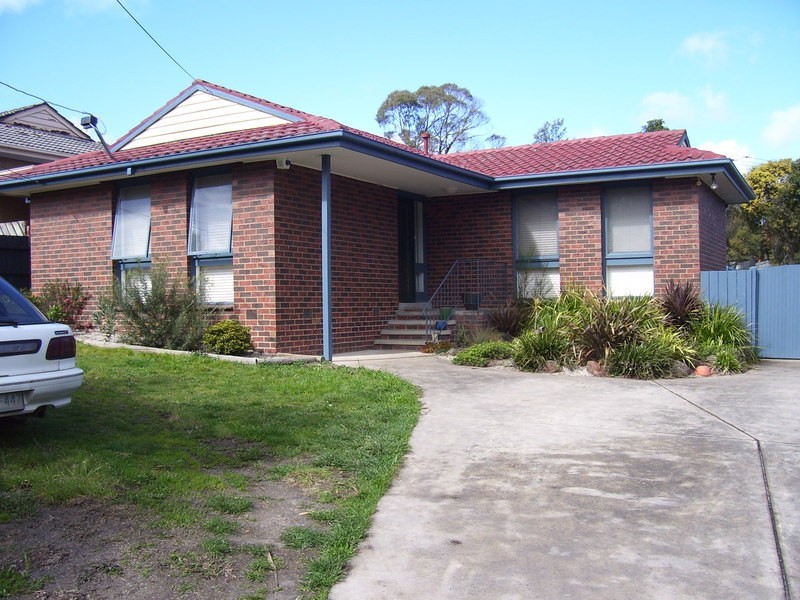 20a Larnook Crescent, Mooroolbark VIC 3138