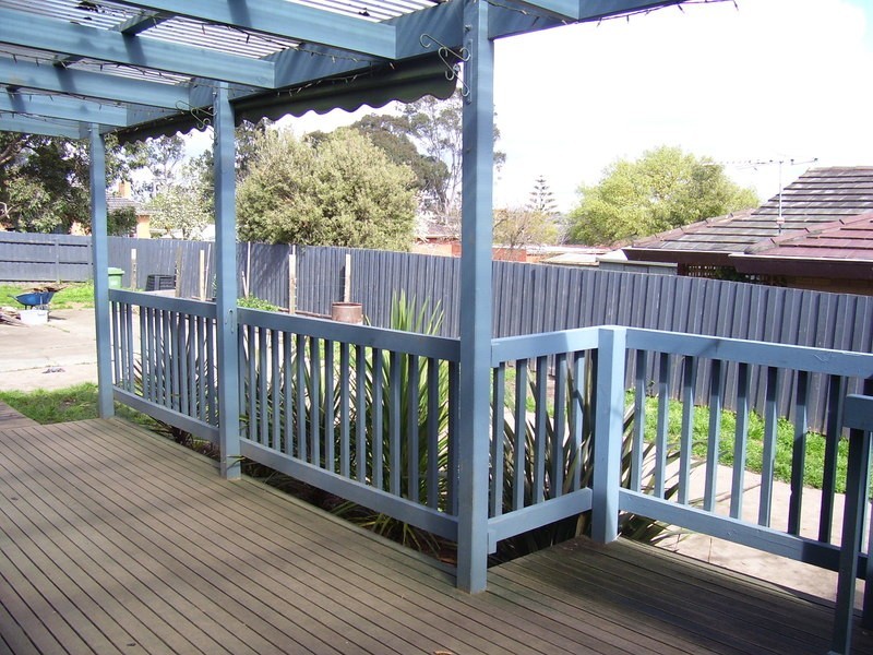 20a Larnook Crescent, Mooroolbark VIC 3138