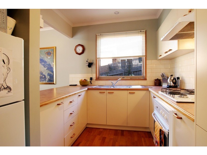 6/6-8 Faull Close, Croydon North VIC 3136