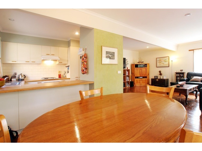 6/6-8 Faull Close, Croydon North VIC 3136