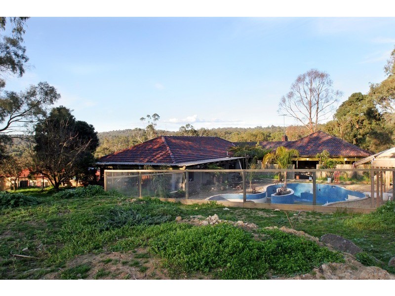 18-20 Charles Road, Lilydale VIC 3140