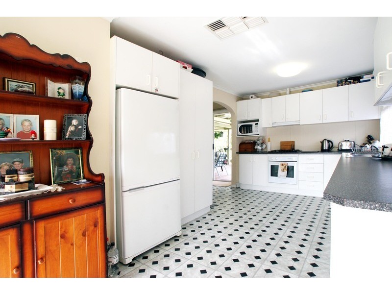 6 Ryland Avenue, Croydon VIC 3136