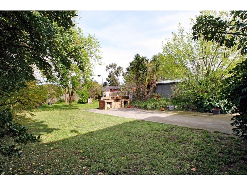 6 Ryland Avenue, Croydon VIC 3136