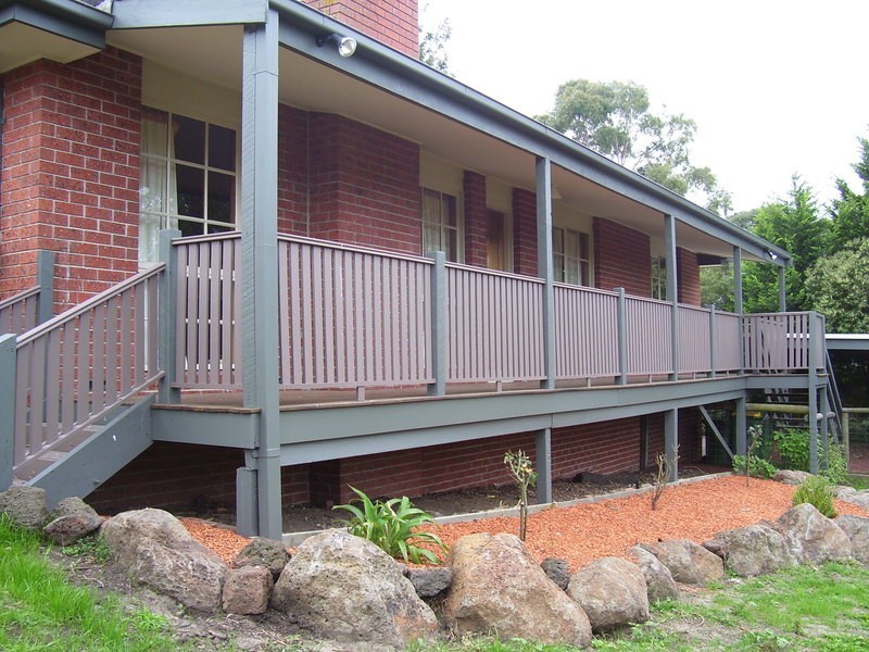 4 Devon Walk, Mooroolbark VIC 3138