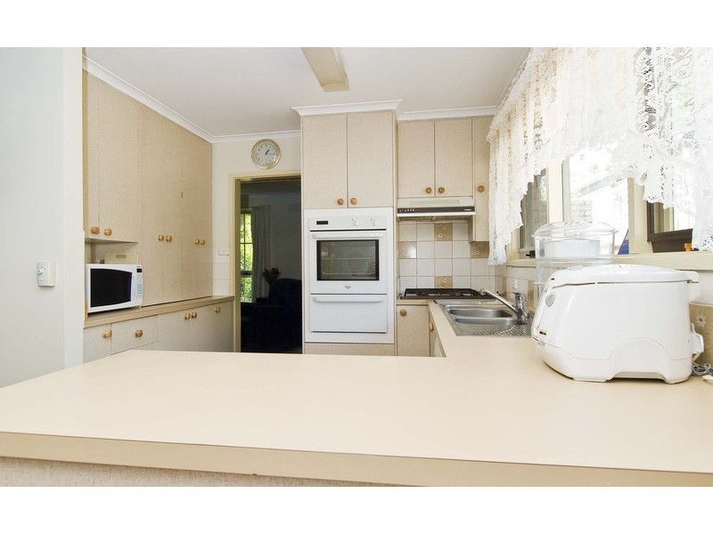 27 Kallay Street, Croydon North VIC 3136