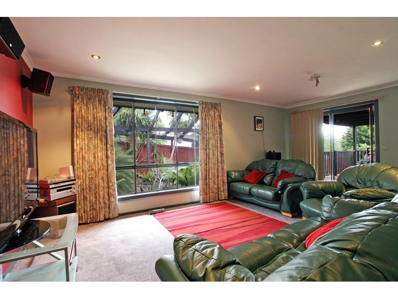 7 Woodridge Close, Montrose VIC 3765