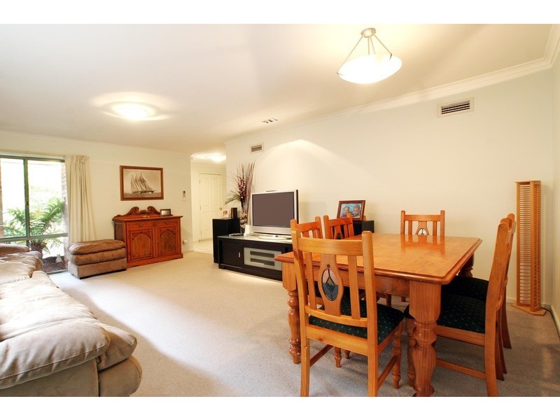 21 Latrobe Court, Croydon Hills VIC 3136