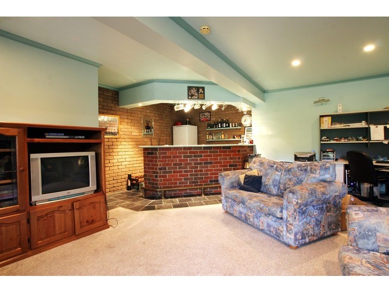 21 Gordon Avenue, Montrose VIC 3765