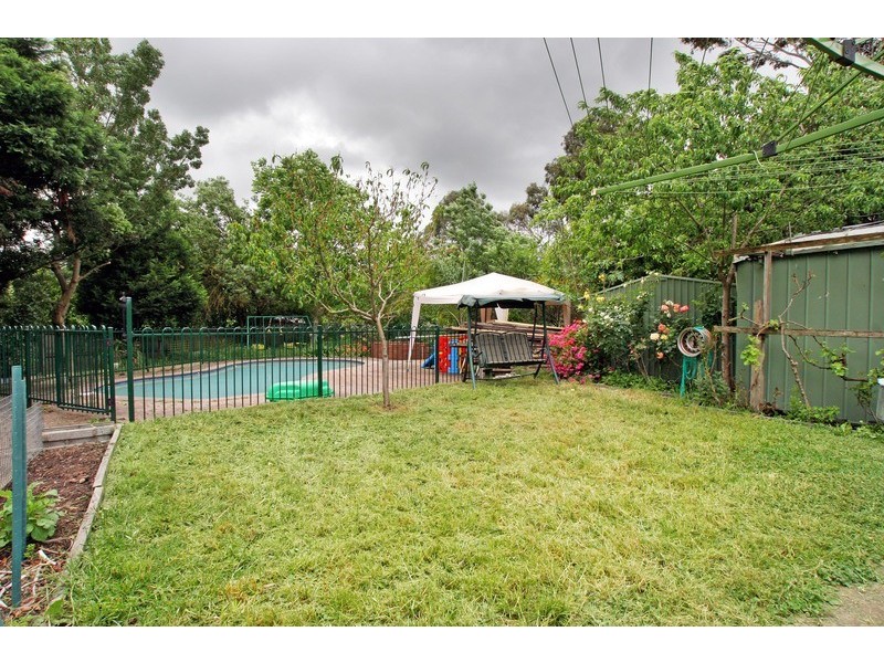 7 Collins Grove, Croydon North VIC 3136