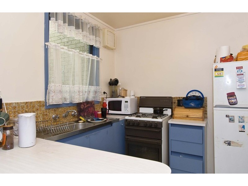 8/8-12 Landale Avenue, Croydon VIC 3136