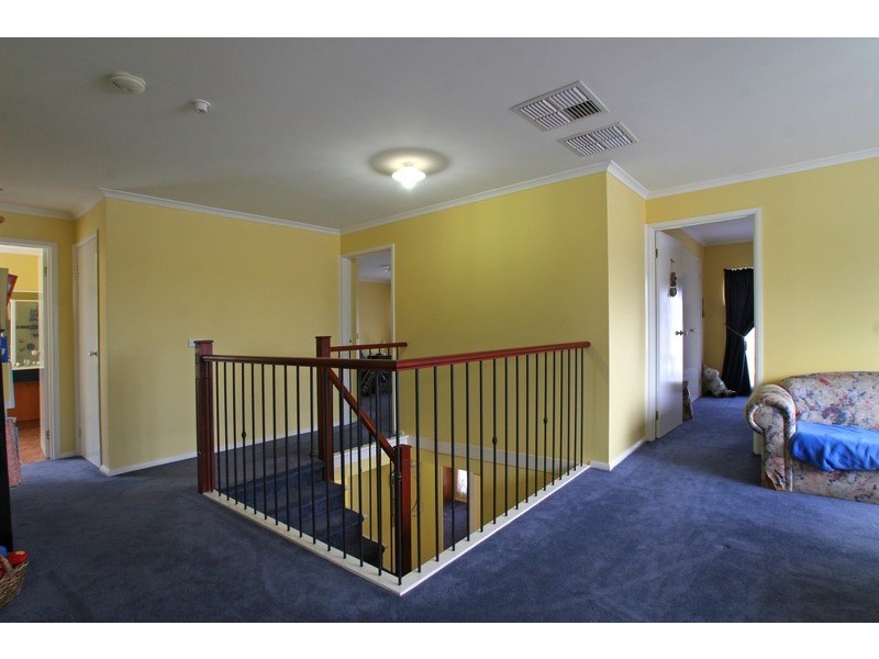 14 Palm Court, Croydon South VIC 3136