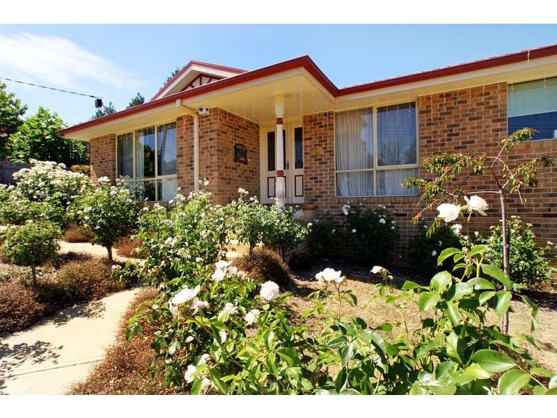 36 Highview Drive, Mooroolbark VIC 3138