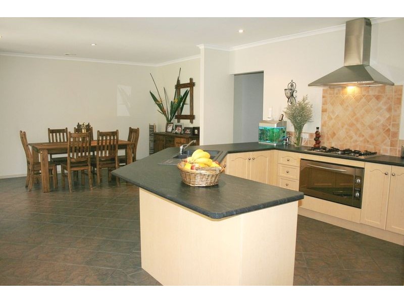 58 Regency Rise, Chirnside Park VIC 3116