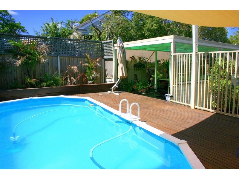 11 Moore Avenue, Croydon VIC 3136