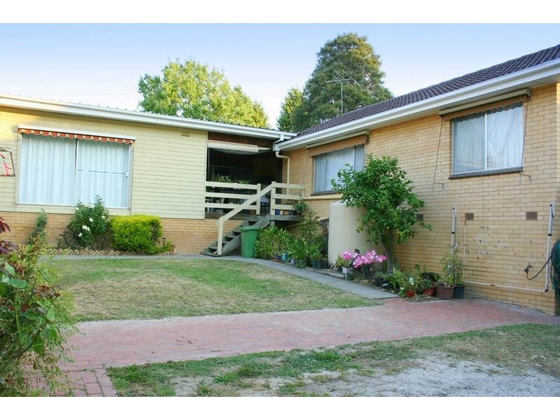 9 Marcus Road, Croydon VIC 3136