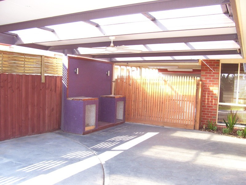 23 Snowgum Drive, Kilsyth South VIC 3137