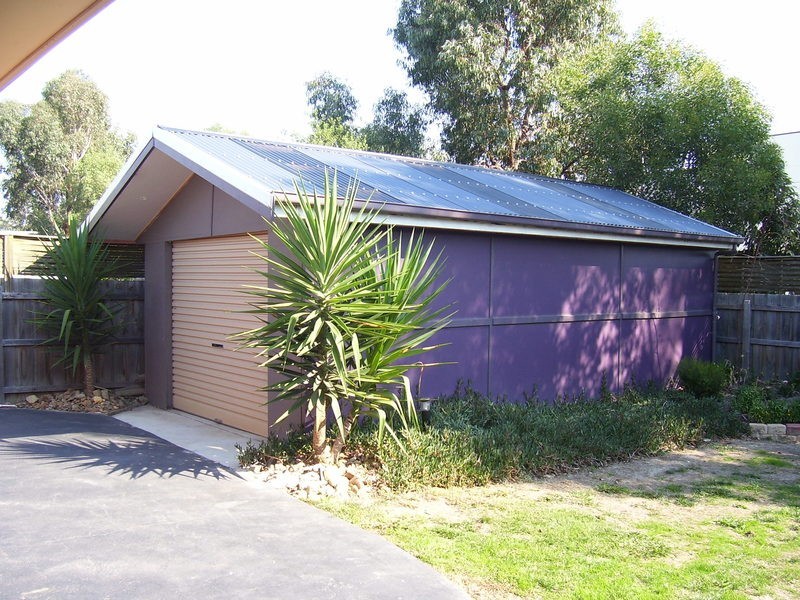 23 Snowgum Drive, Kilsyth South VIC 3137