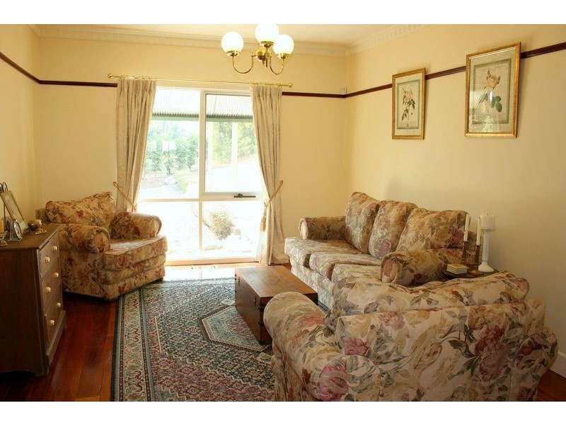 830 Mt Dandenong Road, Montrose VIC 3765