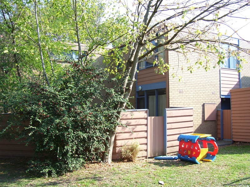 8/8-12 Landale Avenue, Croydon VIC 3136