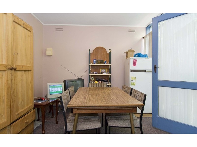 8/8-12 Landale Avenue, Croydon VIC 3136