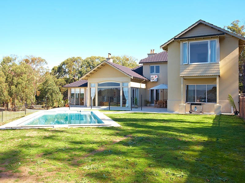 80 Stanton Grove, Lilydale VIC 3140