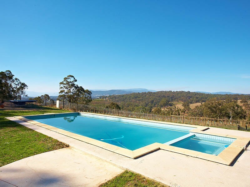 80 Stanton Grove, Lilydale VIC 3140