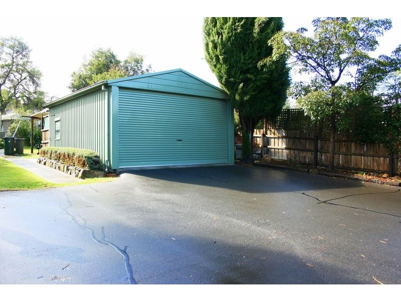 26 Ross Road, Croydon VIC 3136