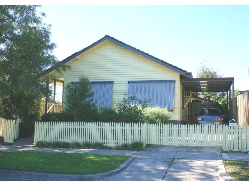 12/12 Karingal Street, Croydon North VIC 3136