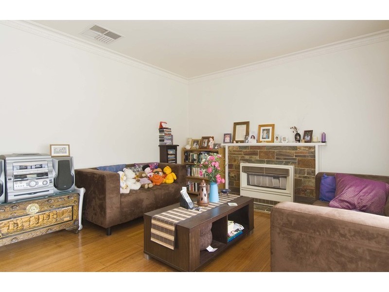1/70 Sellick Drive, Croydon VIC 3136