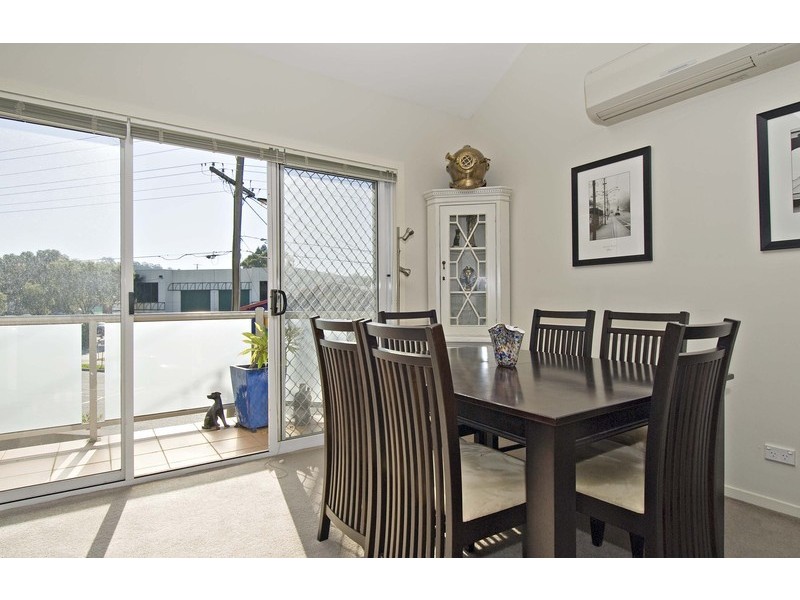 20/13-19 Hewish Road, Croydon VIC 3136