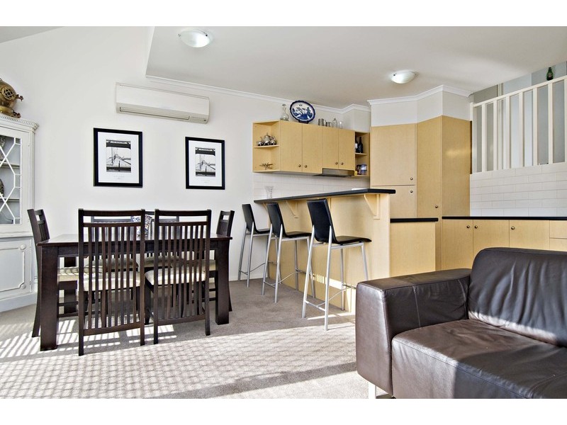 20/13-19 Hewish Road, Croydon VIC 3136