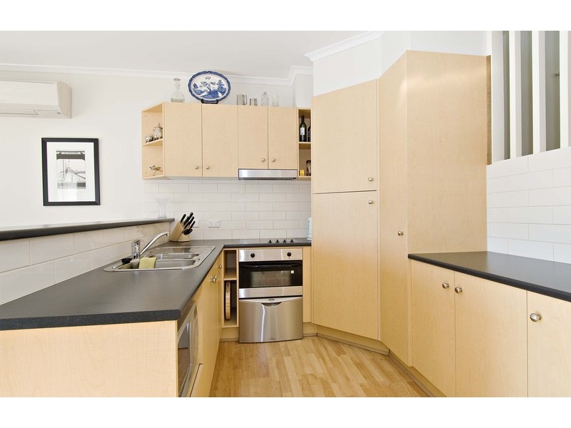 20/13-19 Hewish Road, Croydon VIC 3136