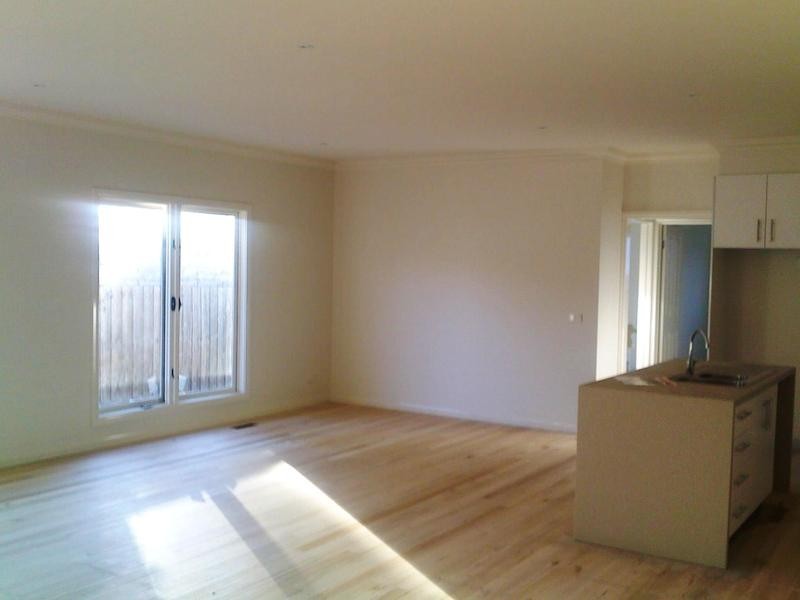 2/27 Tamworth Road, Kilsyth VIC 3137