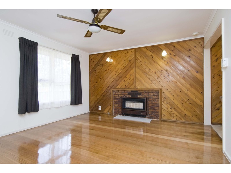 20a Longfellow Avenue, Mooroolbark VIC 3138