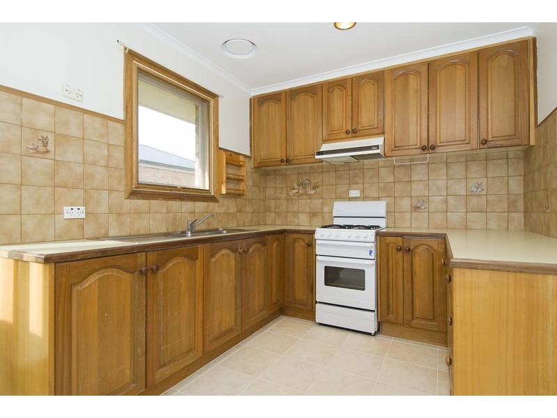 20a Longfellow Avenue, Mooroolbark VIC 3138